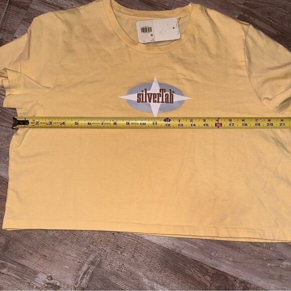 Nwt Levis Silvertab Womens Crop Graphic Logo Tee Shirt New Yellow Size XL - Picture 4 of 6